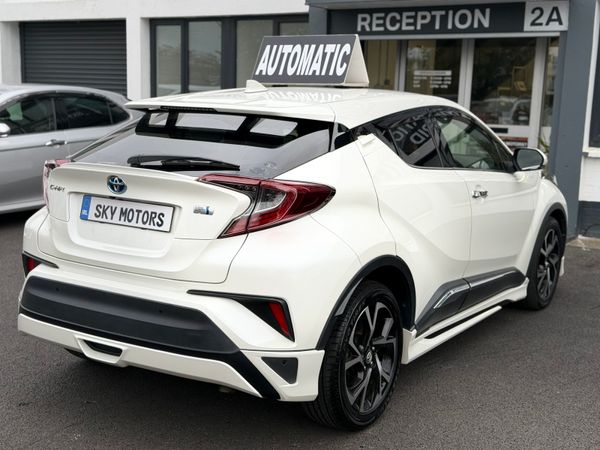 2018 Toyota C-HR  1.8 Hybrid automatic,Top Specs 369301516