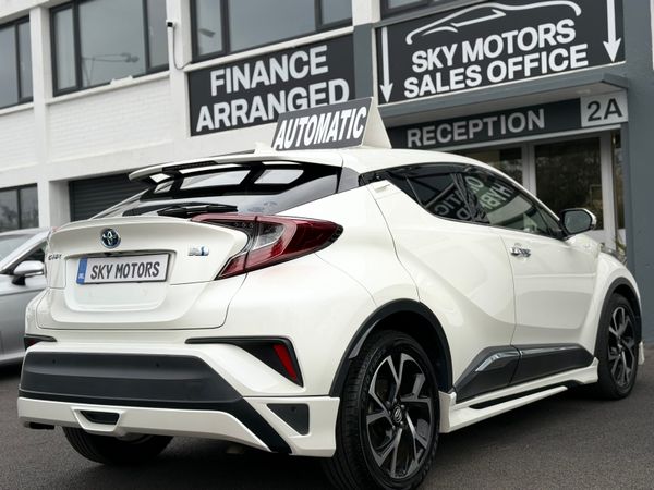 2018 Toyota C-HR  1.8 Hybrid automatic,Top Specs 369301518