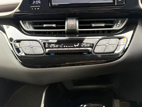 2018 Toyota C-HR  1.8 Hybrid automatic,Top Specs 369301528