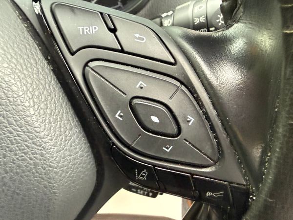 2018 Toyota C-HR  1.8 Hybrid automatic,Top Specs 369301522