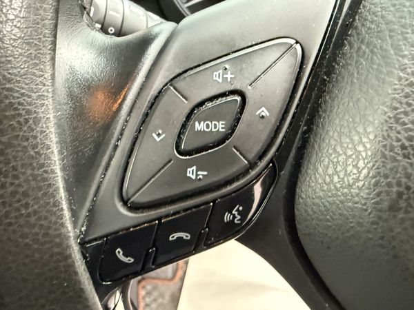 2018 Toyota C-HR  1.8 Hybrid automatic,Top Specs 369301523