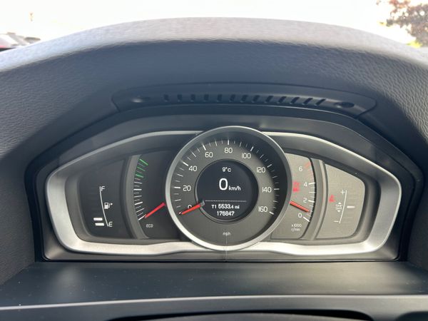 2014 VOLVO V60 1.6 D2 BUSINESS EDITION 369301876