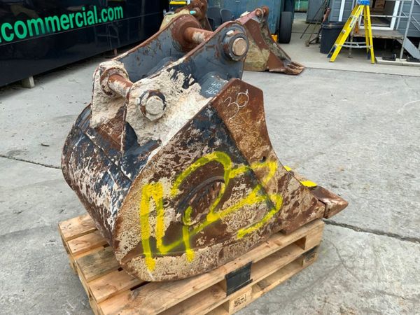 30" GEITH DIGGING BUCKET   65mm PINS.......1423. 369324953