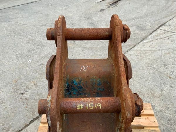 18" JCB DIGGING BUCKET.....65mm PINS......1519. 369327249