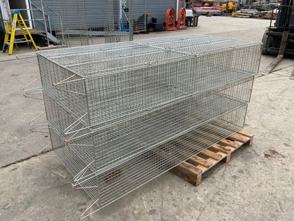WIRE MESH 6 DOOR PERSONNEL LOCKERS. 369335966