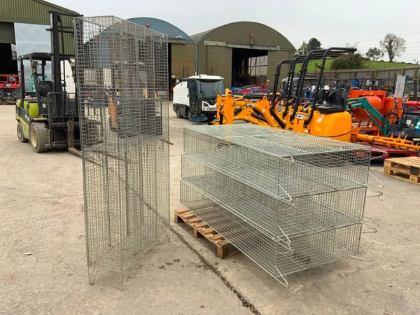 WIRE MESH 6 DOOR PERSONNEL LOCKERS. 369335963
