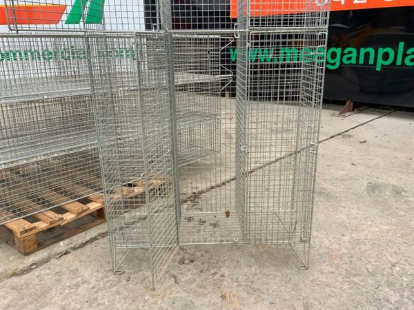 WIRE MESH 6 DOOR PERSONNEL LOCKERS. 369335970