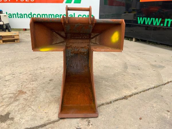 S45 TILT ROTATOR ROAD CROSSING BUCKET.....183 369336876