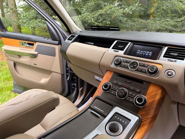 Land Rover Range Rover Sport 2012 369339896