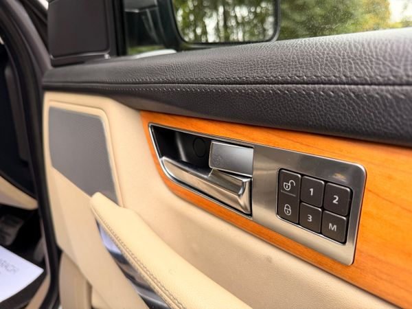 Land Rover Range Rover Sport 2012 369339938