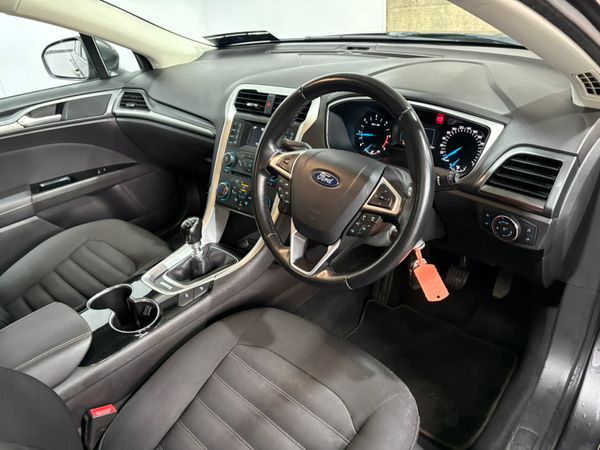 2015 Ford Mondeo 1.6 TDCi Manual 369345931