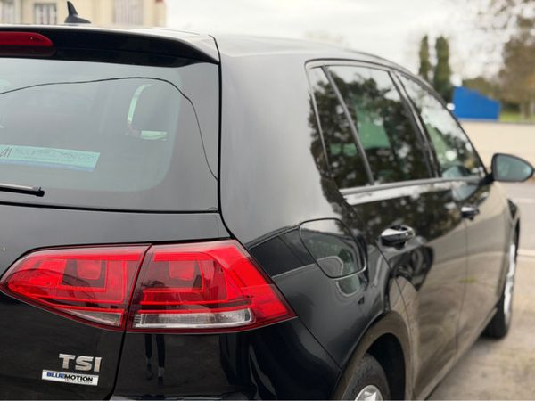 Volkswagen Golf HIGHLINE 1.2 TSI MANUAL 6SPEED FWD 369357364