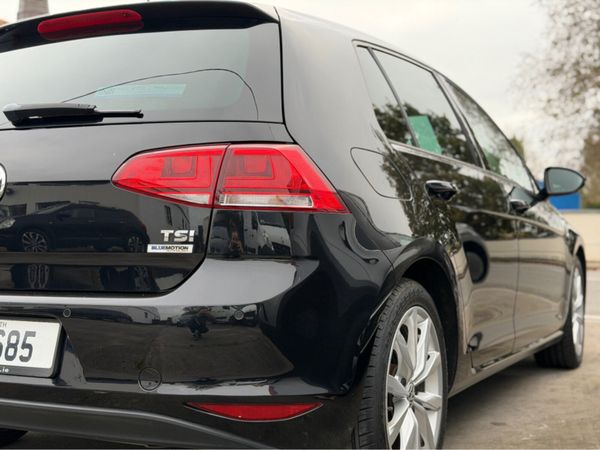 Volkswagen Golf HIGHLINE 1.2 TSI MANUAL 6SPEED FWD 369357365