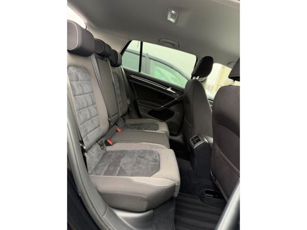 Volkswagen Golf HIGHLINE 1.2 TSI MANUAL 6SPEED FWD 369357385