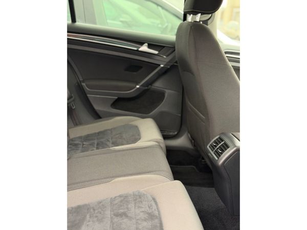 Volkswagen Golf HIGHLINE 1.2 TSI MANUAL 6SPEED FWD 369357380