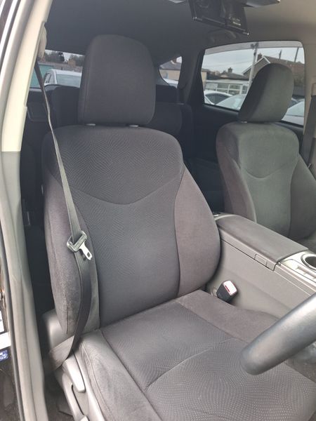 Toyota Prius 7 Seater|rear seat entertainment 369352528