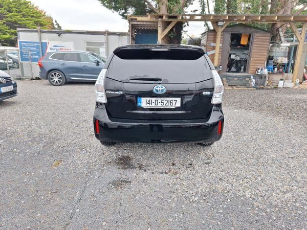 Toyota Prius 7 Seater|rear seat entertainment 369352521