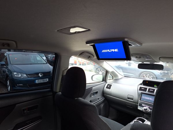 Toyota Prius 7 Seater|rear seat entertainment 369352530