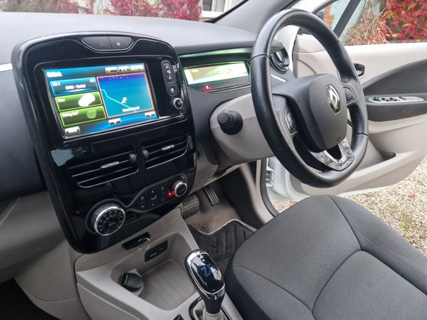 Renault Zoe , NCT 27 ,LOW KMS ,4 DOOR ,STUNNING 369369575