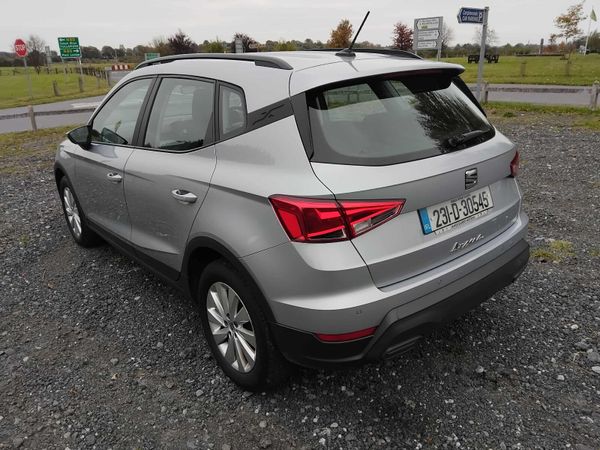 SEAT Arona 2023 369362278