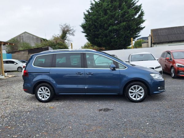 Volkswagen Sharan |Auto| Rear seat entertainment 369375510