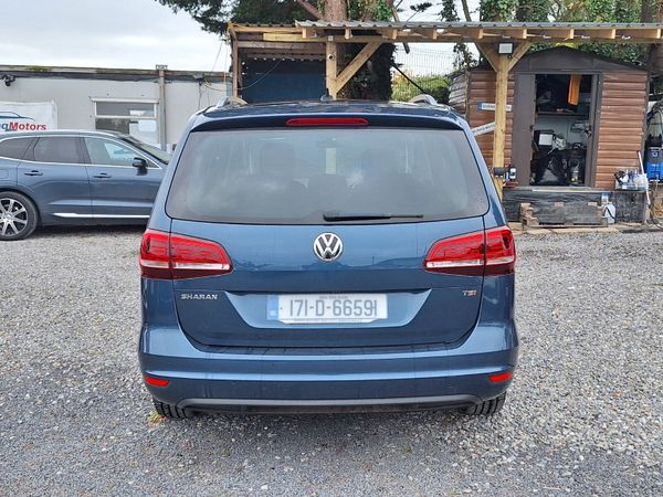 Volkswagen Sharan |Auto| Rear seat entertainment 369375520