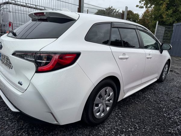 Toyota Corolla Hybrid Automatic 369378835