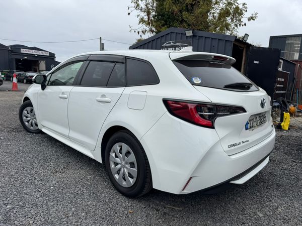 Toyota Corolla Hybrid Automatic 369378832