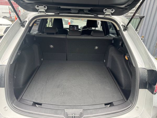 Toyota Corolla Hybrid Automatic 369378843