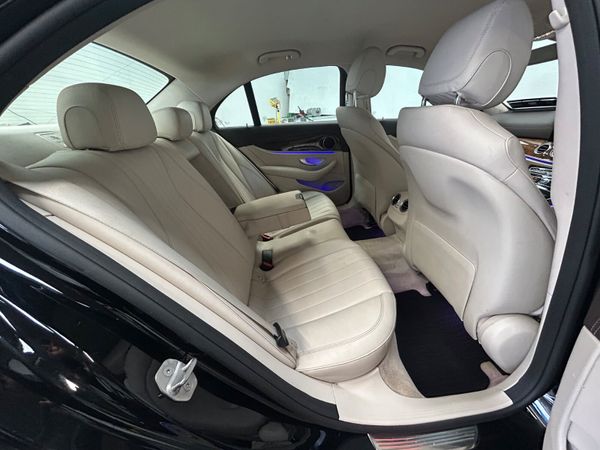 171 Mercedes-Benz E220Cdi EXCLUSIVE AUTO 369384414
