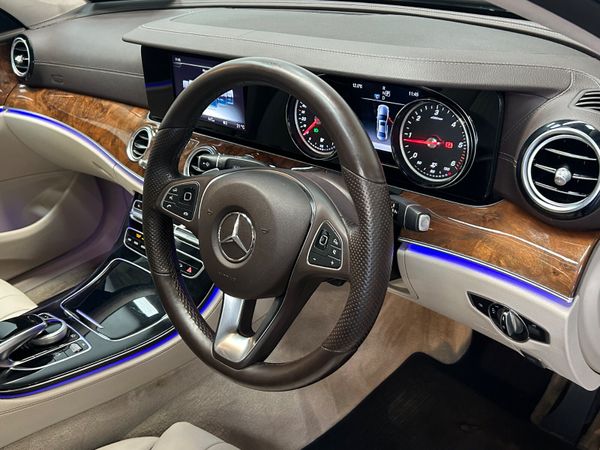 171 Mercedes-Benz E220Cdi EXCLUSIVE AUTO 369384415