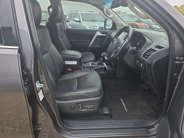 Toyota Land Cruiser LC 7 Seater 204Bhp 369397626