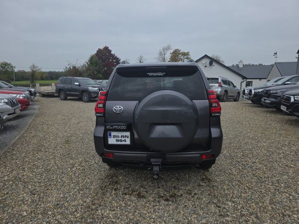 Toyota Land Cruiser LC 7 Seater 204Bhp 369397631