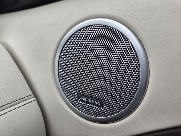 Range Rover Evoque 2012 | Ivory Leather Interior 369408359