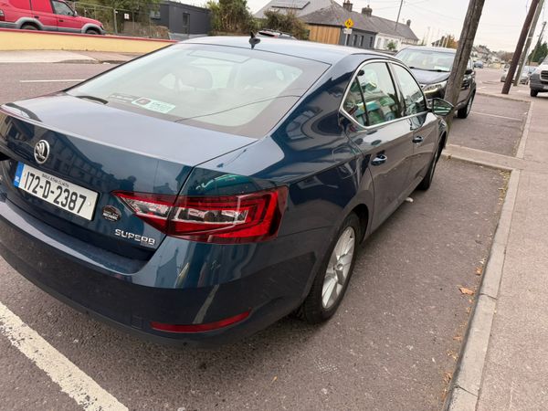 Skoda superb 369443823