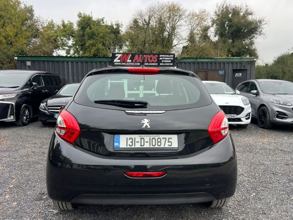 131 Peugeot 208 1.4 369455967