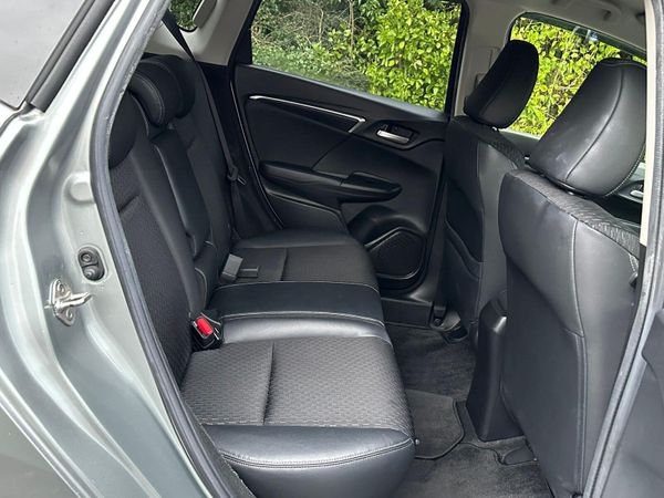 HONDA FIT 2016 LEATHER TOPSPECS 369477617