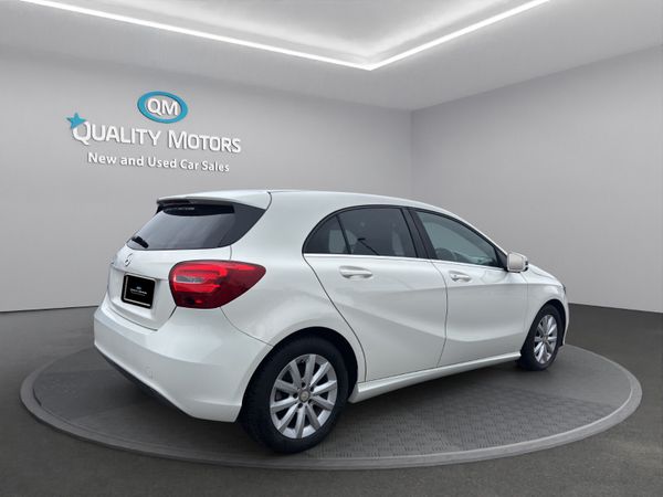 2017 MERC A180 (B38) 369484993