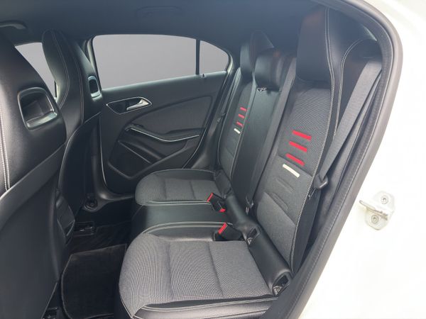 2017 MERC A180 (B38) 369485076