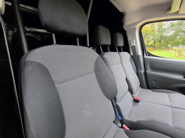 Citroen Berlingo 2019 369514349