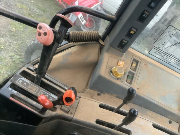 Tractor 369518901