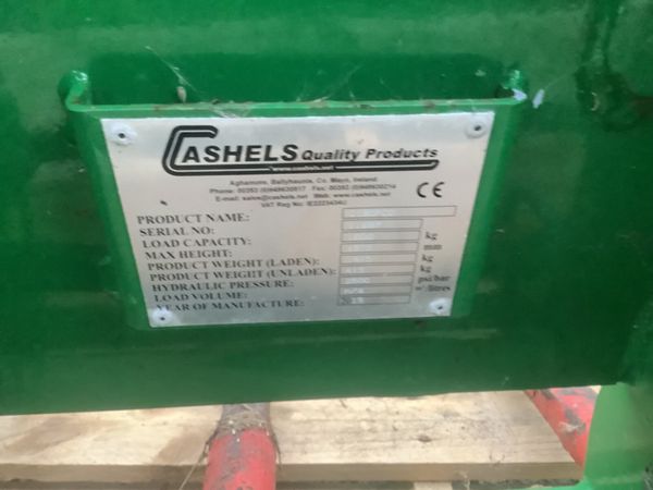 Used Cashels bale splitter with plastic catcher 369519195