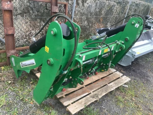 Used Cashels bale splitter with plastic catcher 369519197