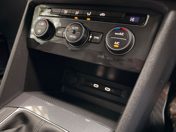 Volkswagen Tiguan 2021 7 Seater 369549250