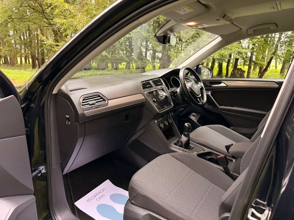Volkswagen Tiguan 2021 7 Seater 369549285