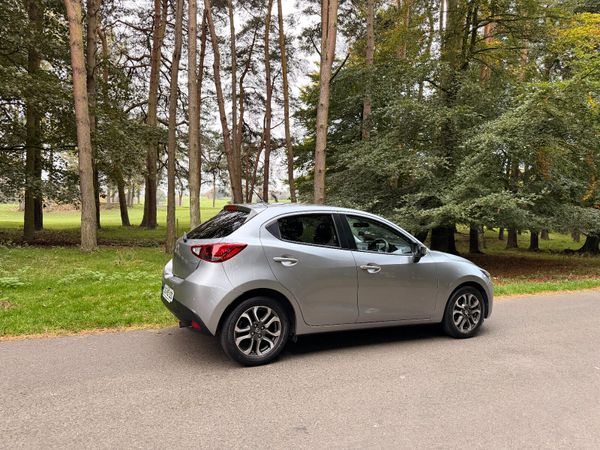 Mazda 2 1.5 Executive Low KM 369549741