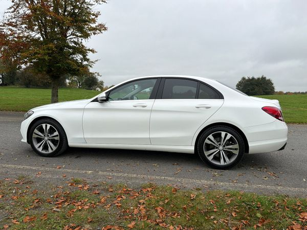 Mercedes-Benz C-Class 2017 369555065