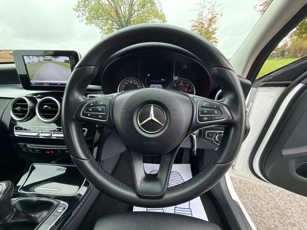 Mercedes-Benz C-Class 2017 369555163