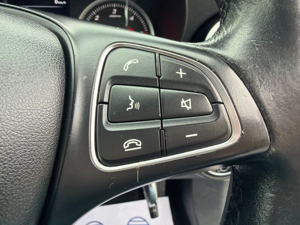 Mercedes-Benz C-Class 2017 369555215