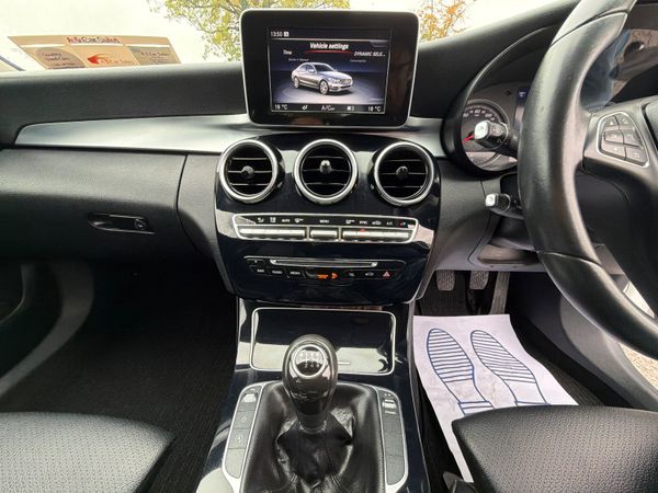 Mercedes-Benz C-Class 2017 369555266